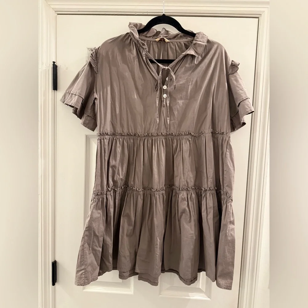 SOFIA COLLECTIONS madrid dress short sleeve mini in taupe one size fits most - Picture 4 of 8